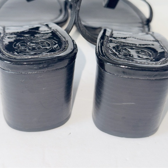 Tory Burch Miller Black Patent Leather T Strap Logo Block Heel Sandals 
Size 8.5 - Picture 8 of 14